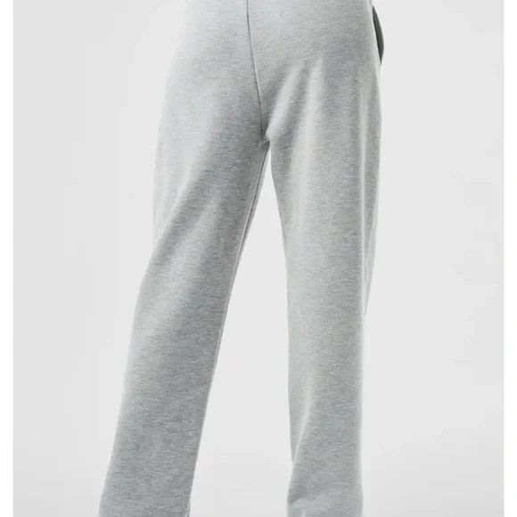 Alo Yoga Accolade Women's straight leg Athletic Heather Gray Sweatpants size L - Picture 3 of 6